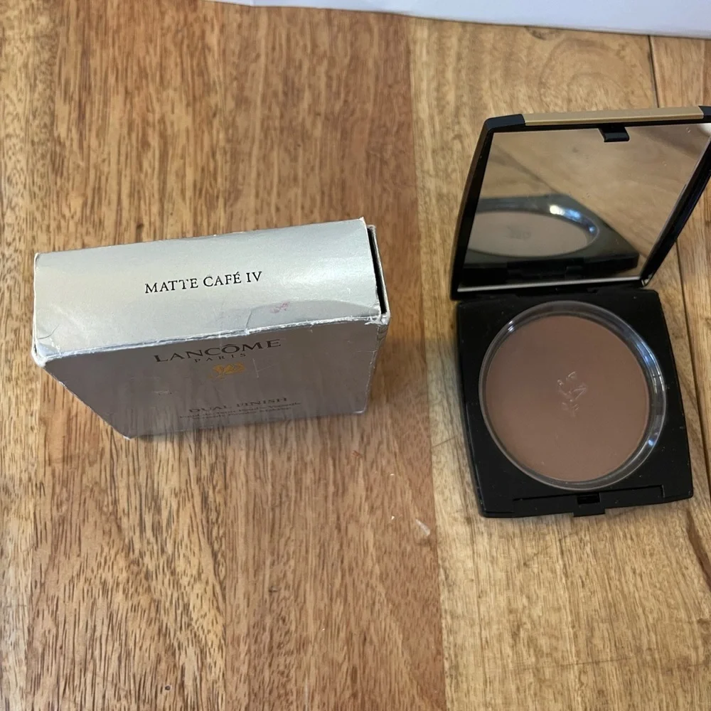 Lancôme dual finish
